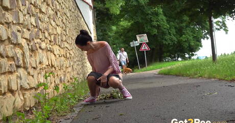 Got 2 Pee invite you to explore a xxx photos with Mistica in piss session